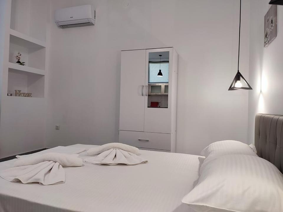Apartamento Tom'S Design PalaiónTsiflíkion Exterior foto